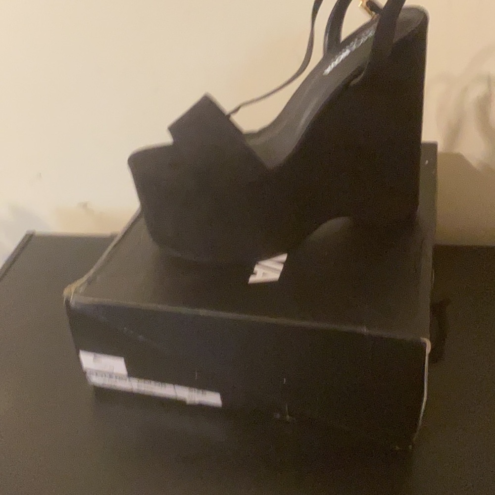 Wedges - Picture 2 of 2